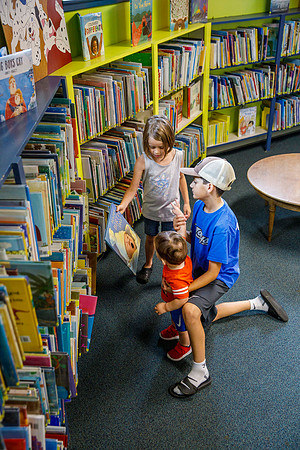 2022 PTV Bradford Woods Library_03-108