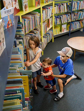 2022 PTV Bradford Woods Library_03-112